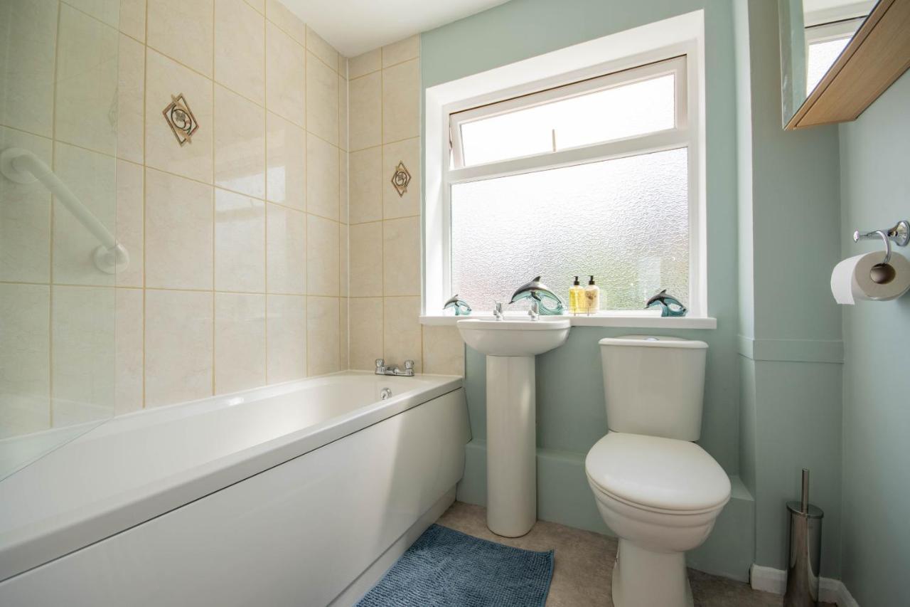 3-Bedroom House With Garden, Conservatory, In Centre Of Worcester Zewnętrze zdjęcie